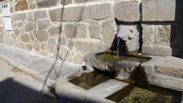 Fuente del Carnero, Piedralaves